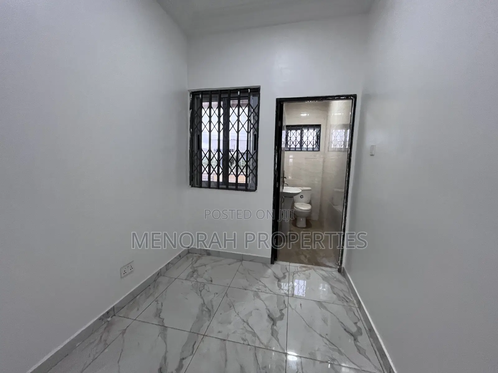 2bdrm Apartment in Adenta Amrahia for rent