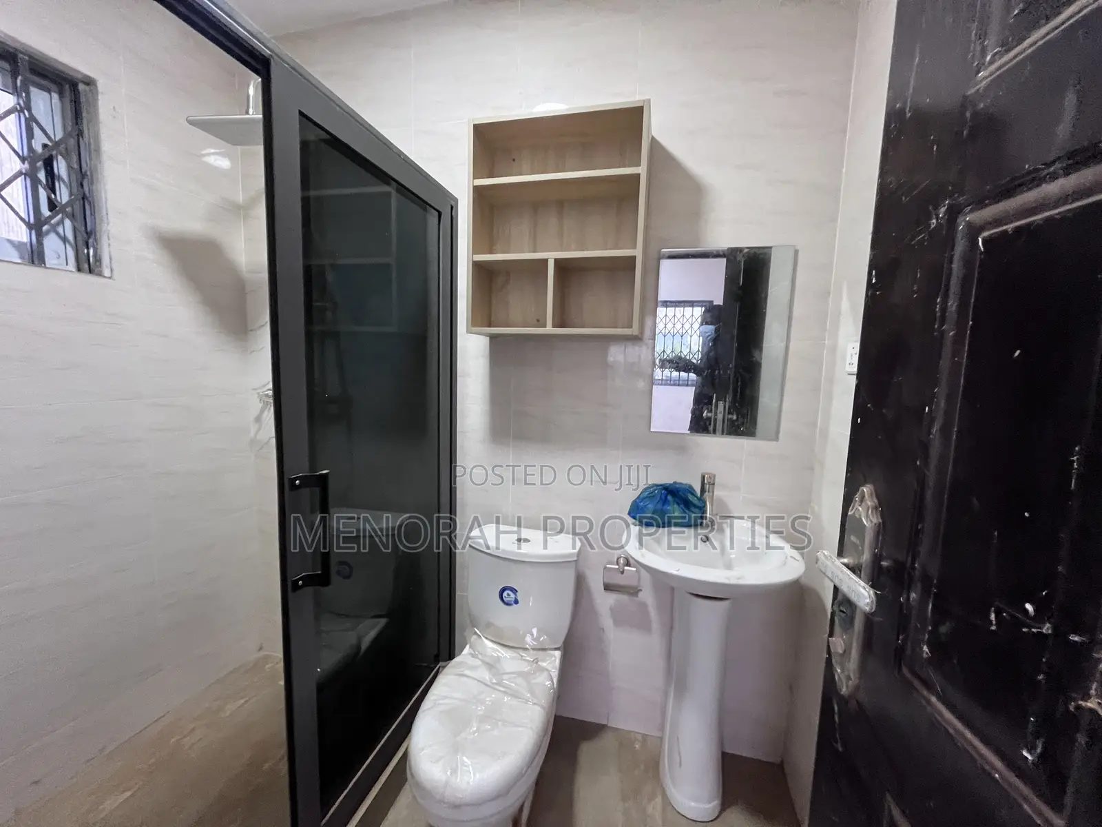 2bdrm Apartment in Adenta Amrahia for rent
