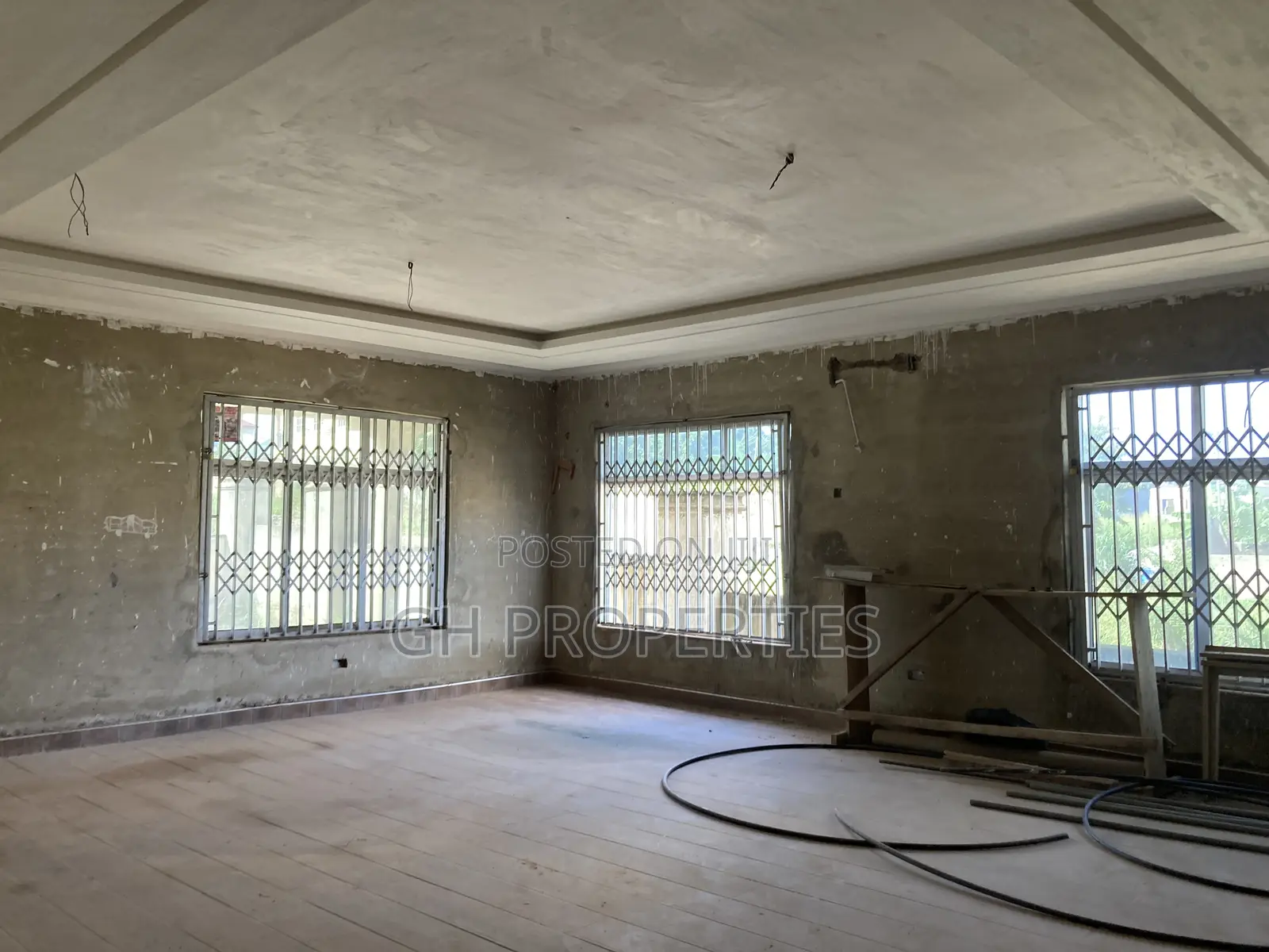 5bdrm House in Apaaso, Kumasi Metropolitan for sale