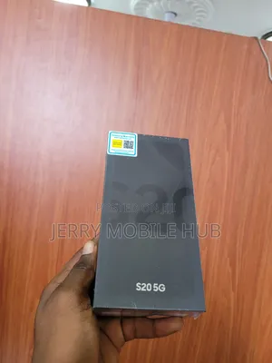 New Samsung Galaxy S20 128 GB