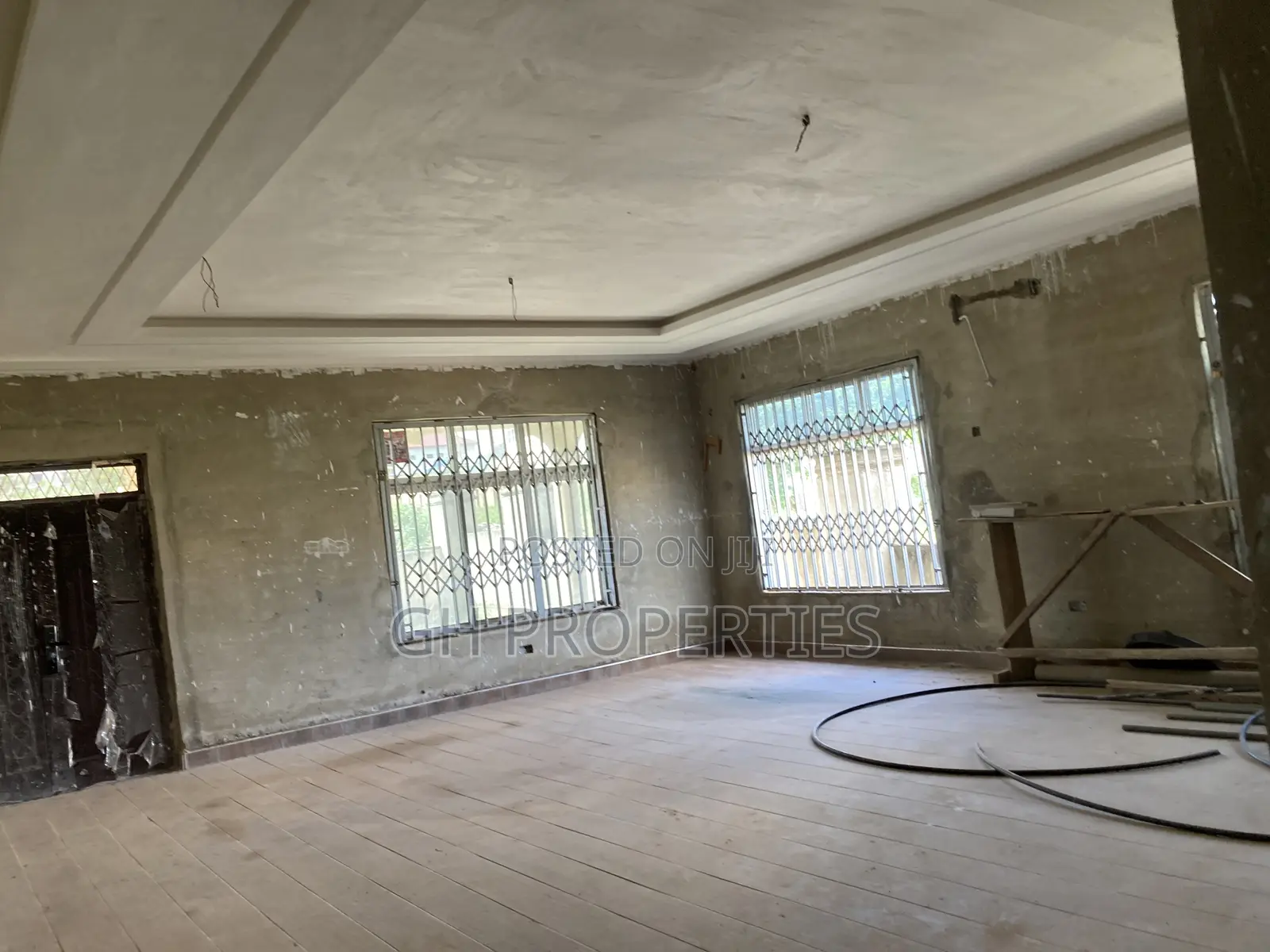5bdrm House in Apaaso, Kumasi Metropolitan for sale