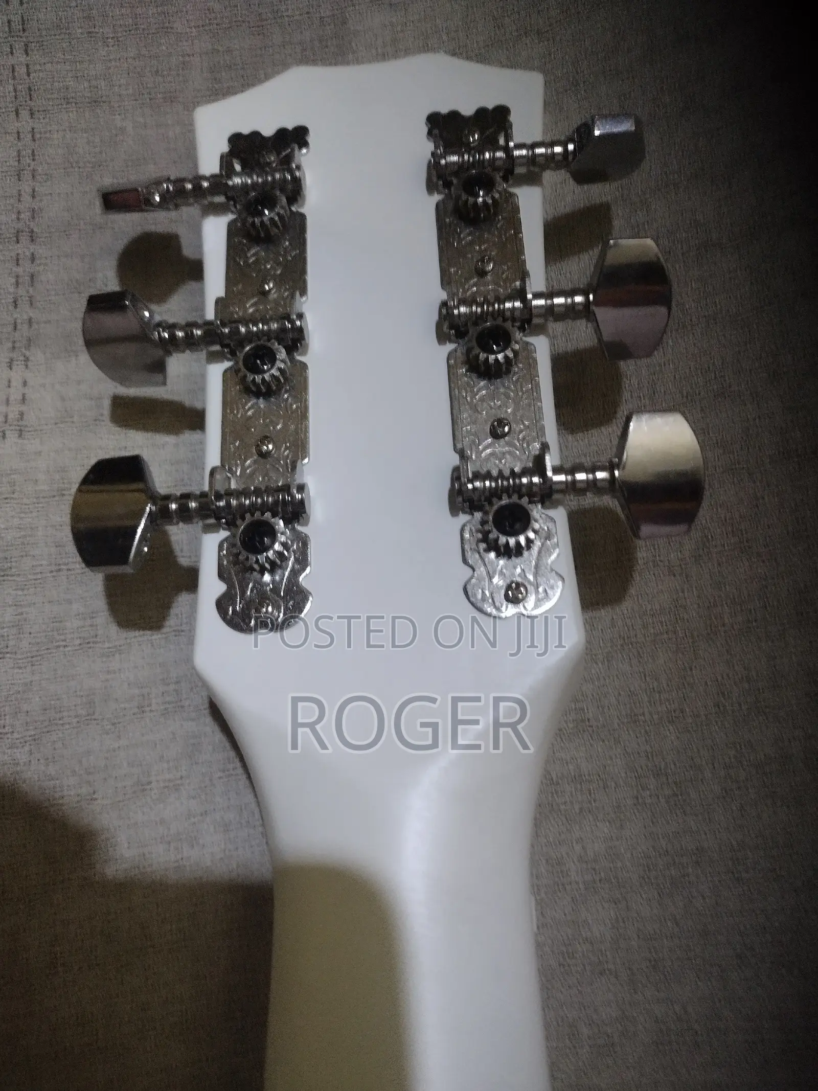 Acoustic Guitar With Tuner and Bag