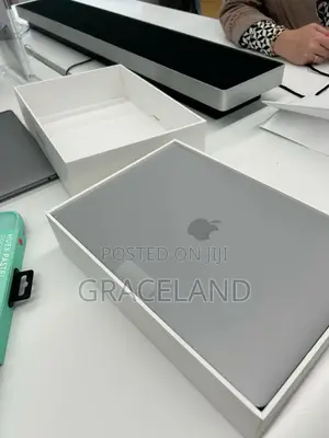 New Laptop Apple MacBook Pro 2026 M5 Pro 24GB Apple M5 Pro SSD 1T