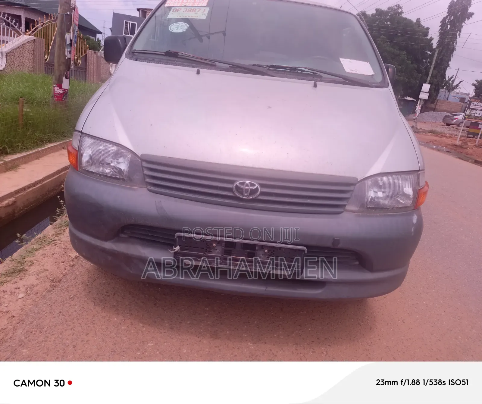 Toyota HiAce 2010 Silver