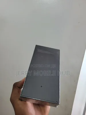 New Samsung Galaxy Z Flip5 256 GB Gray