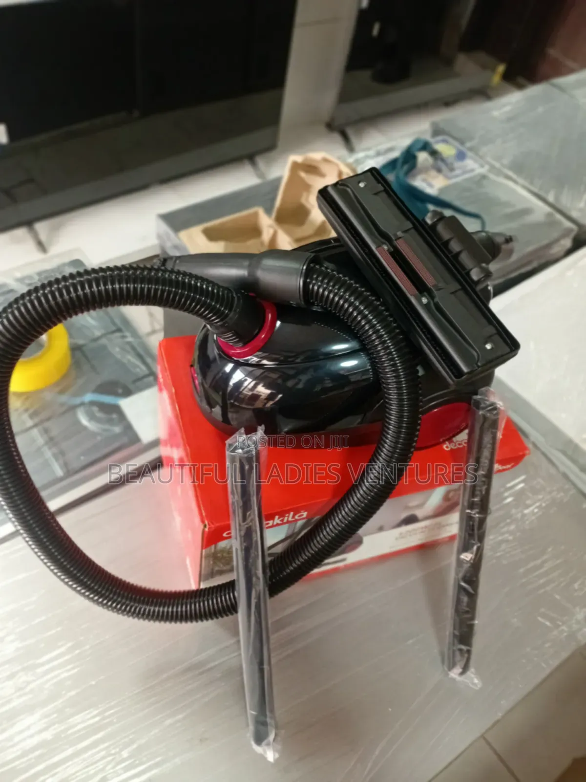 Decakila 1200w Vacuum Cleaner – Powerful Yet Compact