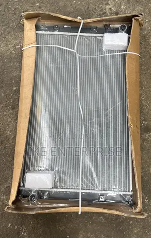 Honda Civic Radiator Water Tank 2016,2017,2018,2019,2020,2021