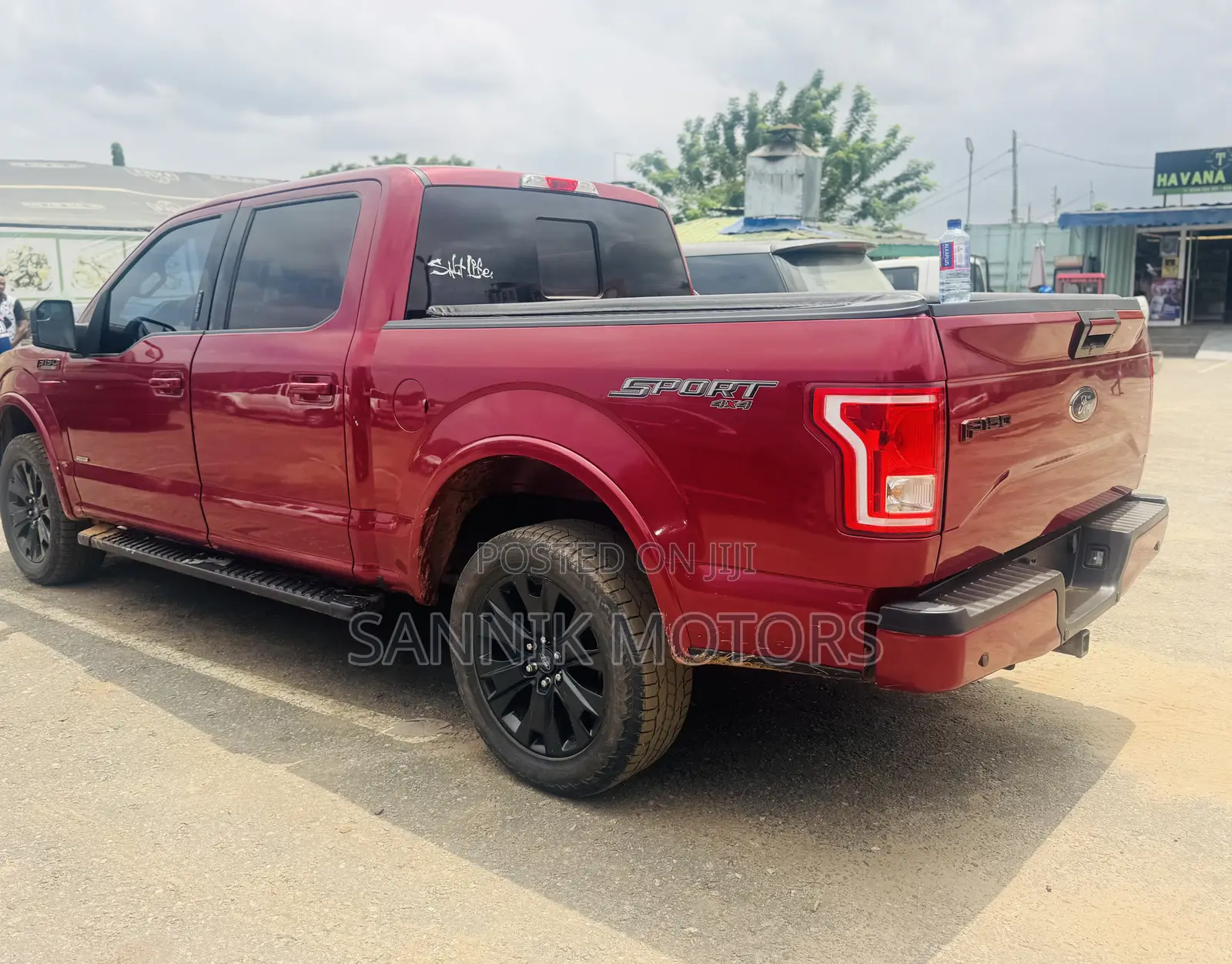 Ford F-150 Lariat 4x4 SuperCab Styleside 6.5 ft. box 145 in. WB 2017