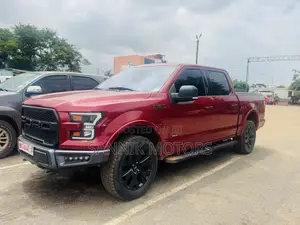Ford F-150 Lariat 4x4 SuperCab Styleside 6.5 ft. box 145 in. WB 2017