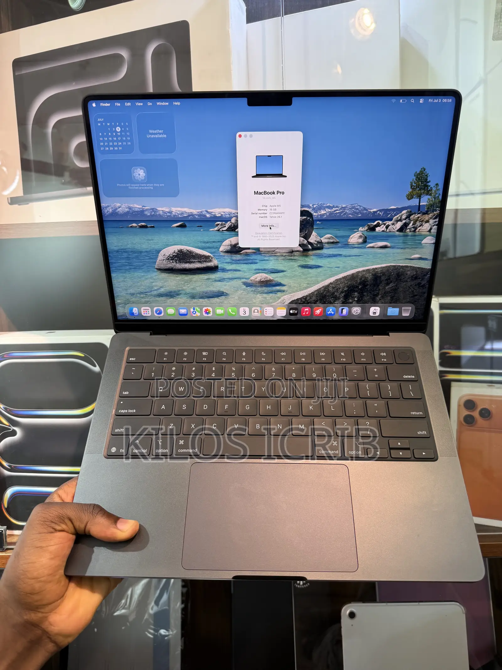 Laptop Apple MacBook Pro 2025 M5 16GB Apple M5 SSD 512GB