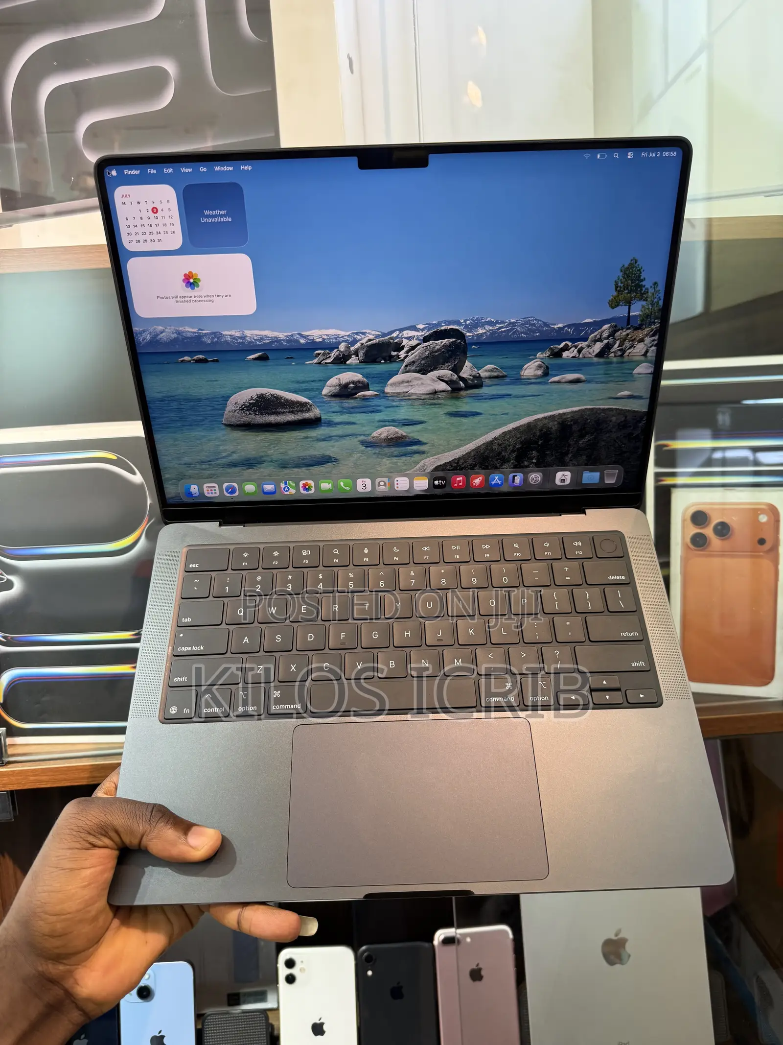 Laptop Apple MacBook Pro 2025 M5 16GB Apple M5 SSD 512GB
