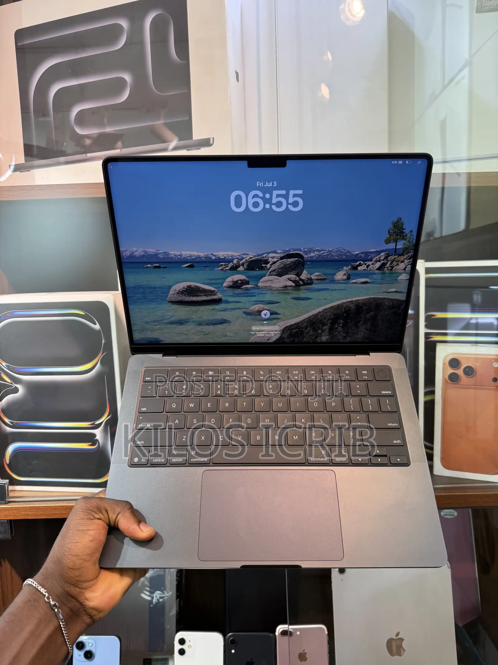 Laptop Apple MacBook Pro 2025 M5 16GB Apple M5 SSD 512GB