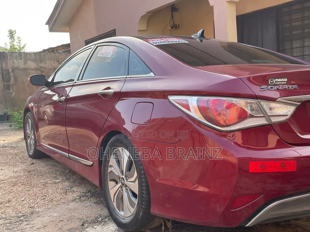 Hyundai Sonata Hybrid 2013 Red