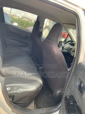 Toyota Vitz 2012 Silver