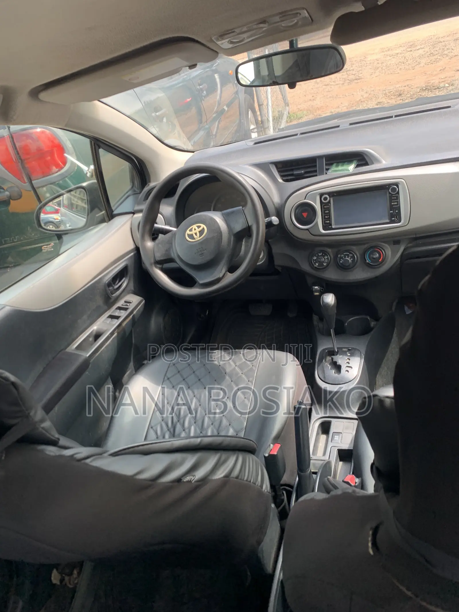 Toyota Vitz 2012 Silver