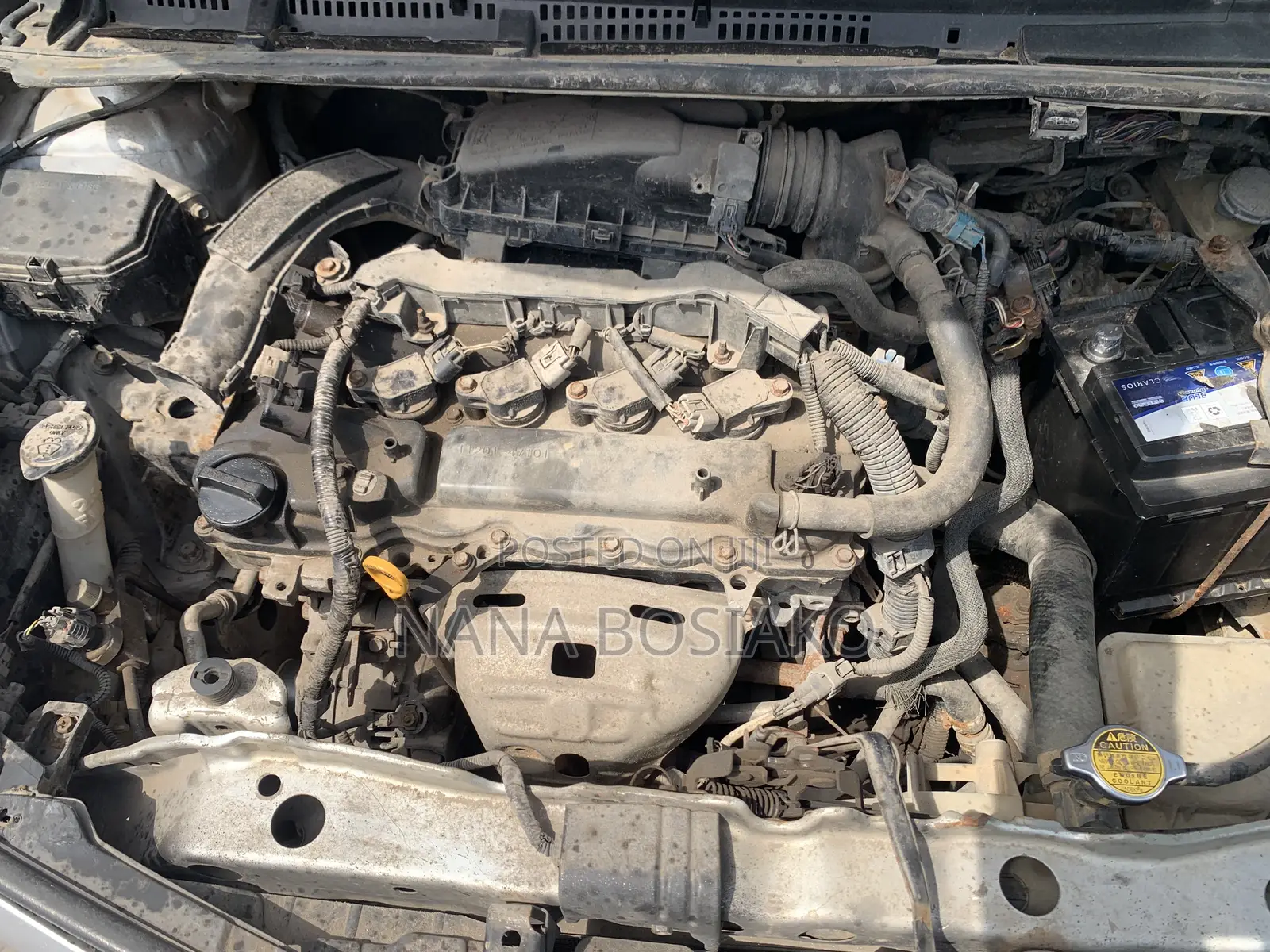 Toyota Vitz 2012 Silver