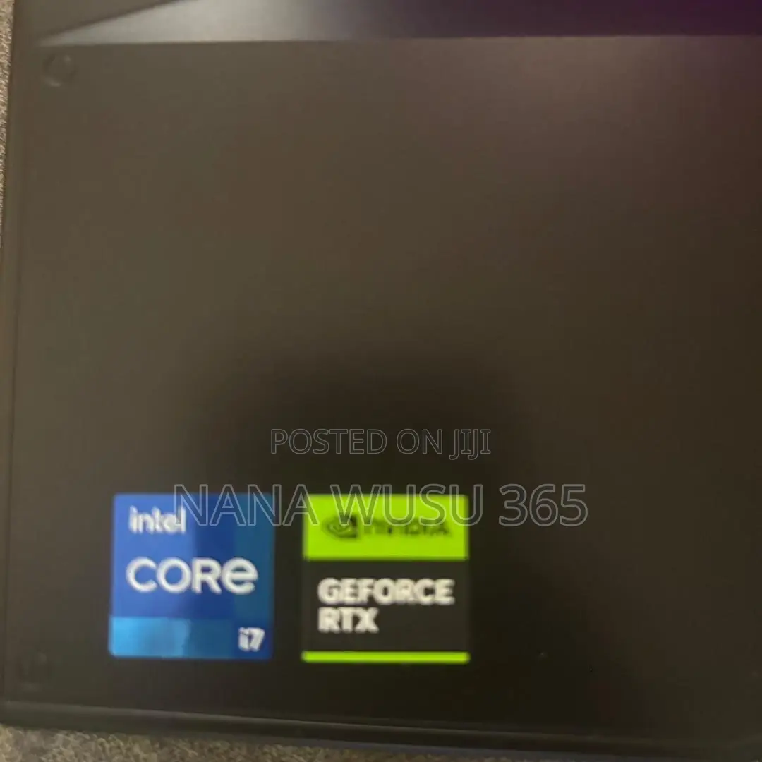 Laptop MSI Katana 17 16GB Intel Core i7 SSD 1T