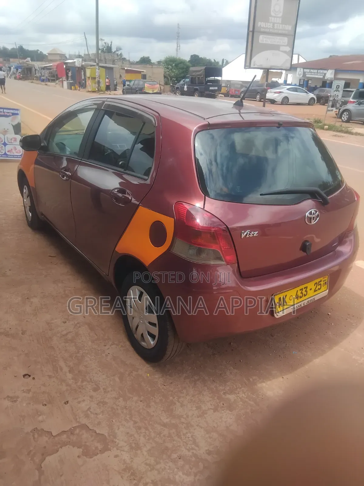 Toyota Vitz 2010 Burgundy