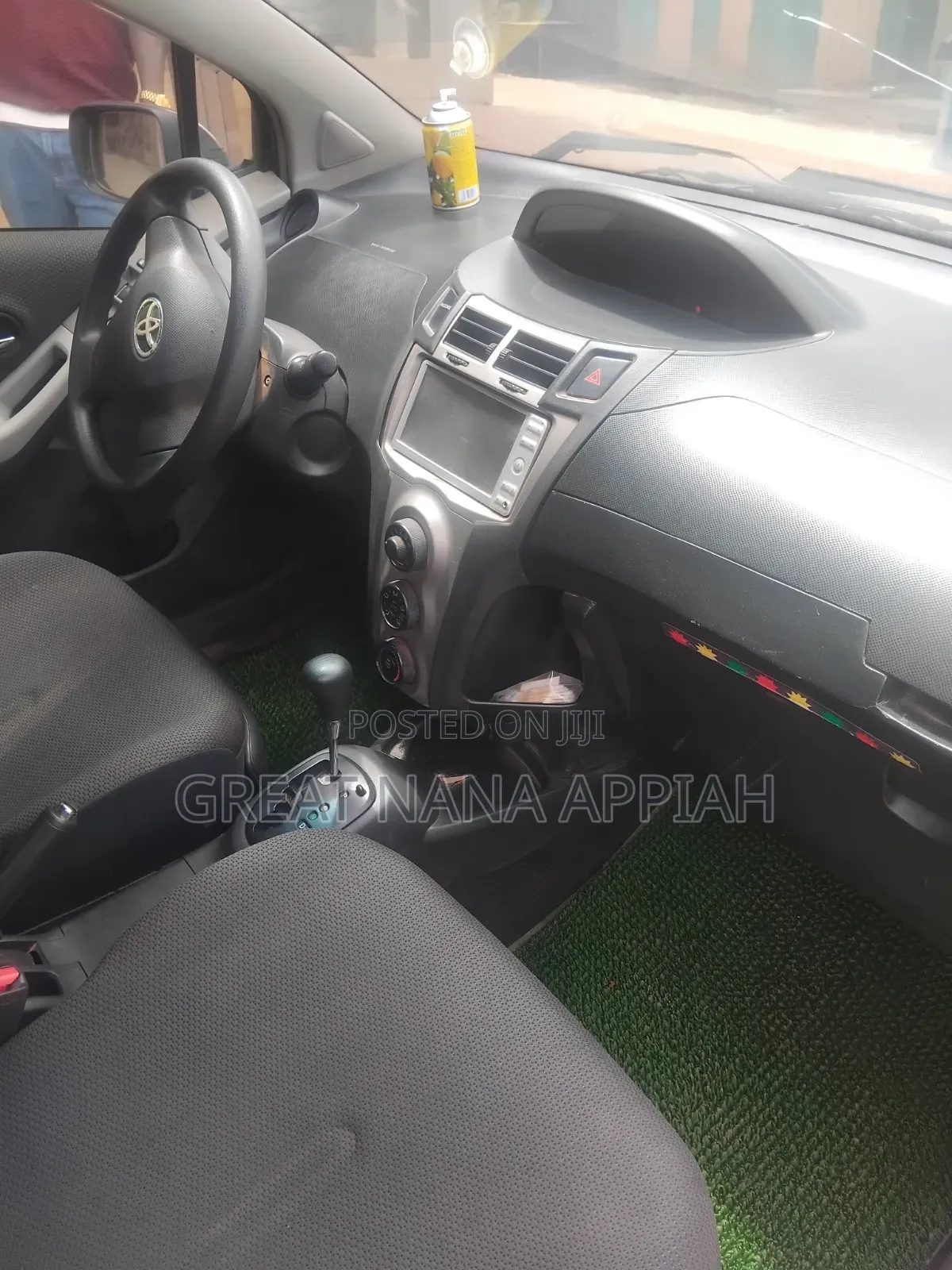 Toyota Vitz 2010 Burgundy