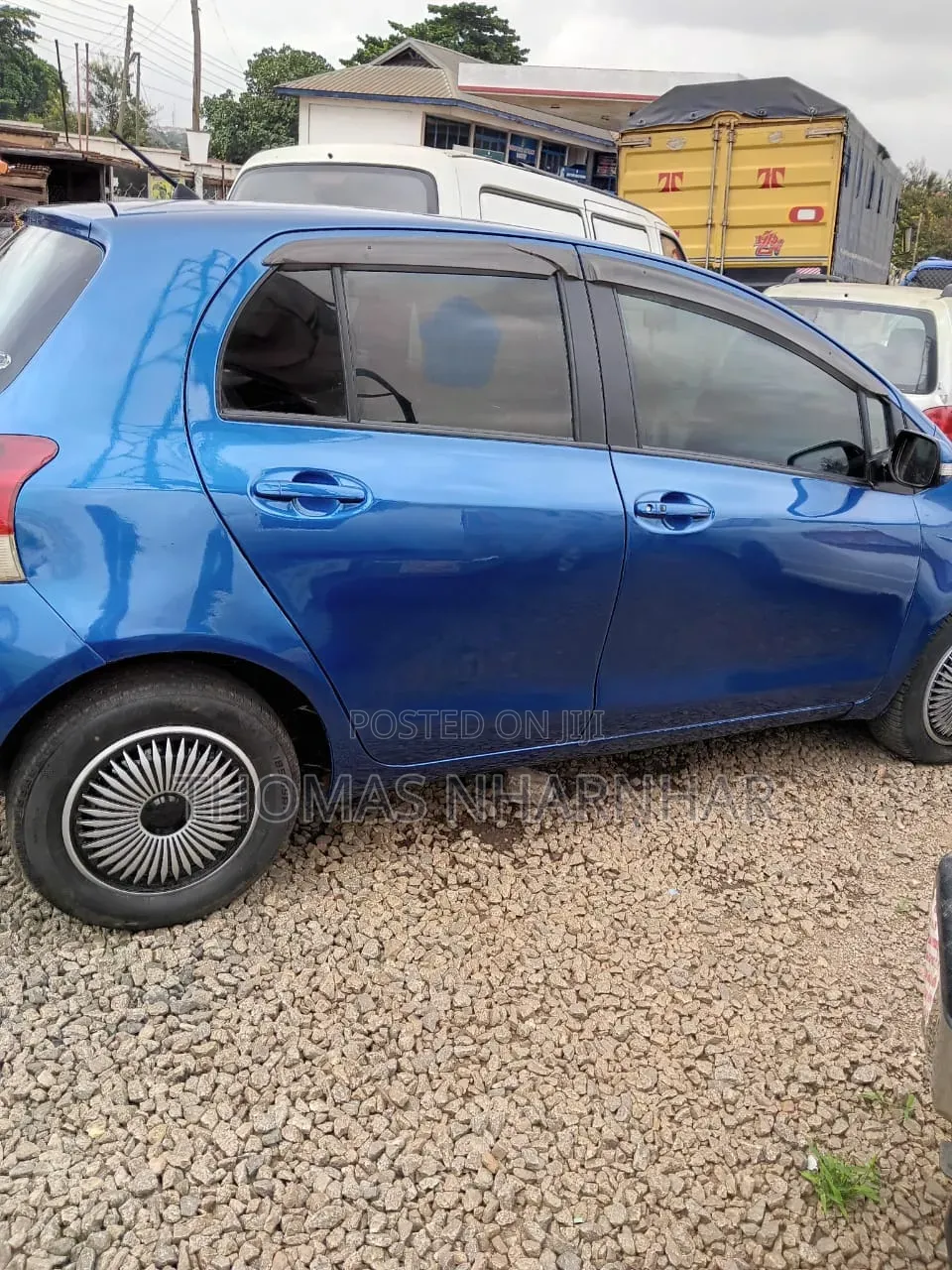 Toyota Vitz 2010 Blue