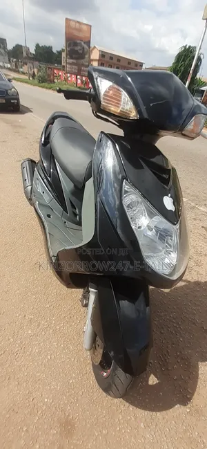 Yamaha Majesty 2022 Black