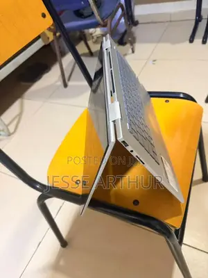 Laptop HP Envy x360 Convertible 15 es2xx 8GB Intel Core i5 SSD 256GB