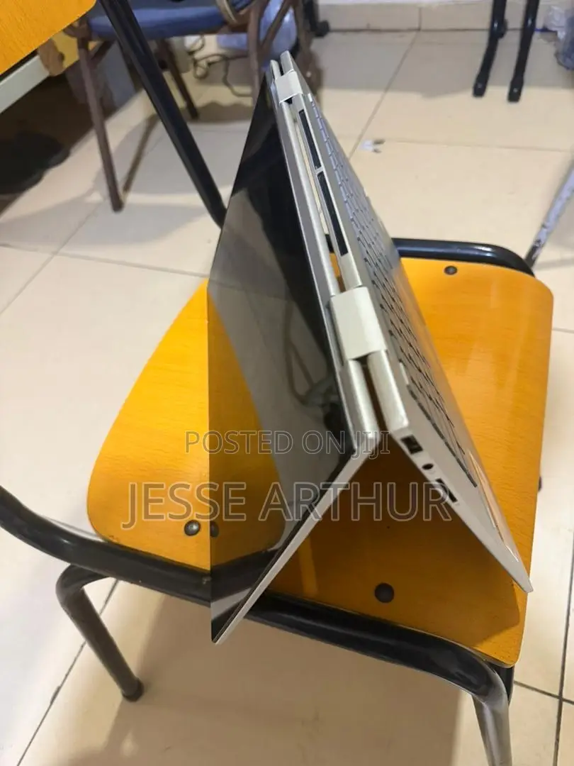 Laptop HP Envy x360 Convertible 15 es2xx 8GB Intel Core i5 SSD 256GB