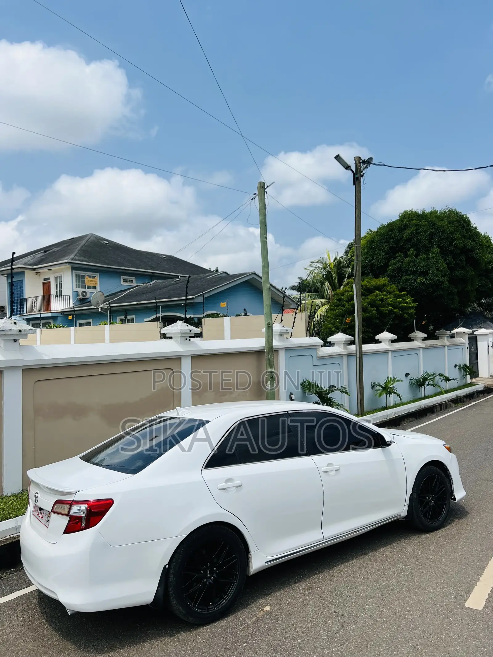 Toyota Camry SE 4dr Sedan (2.5L 4cyl 6A) 2014 White