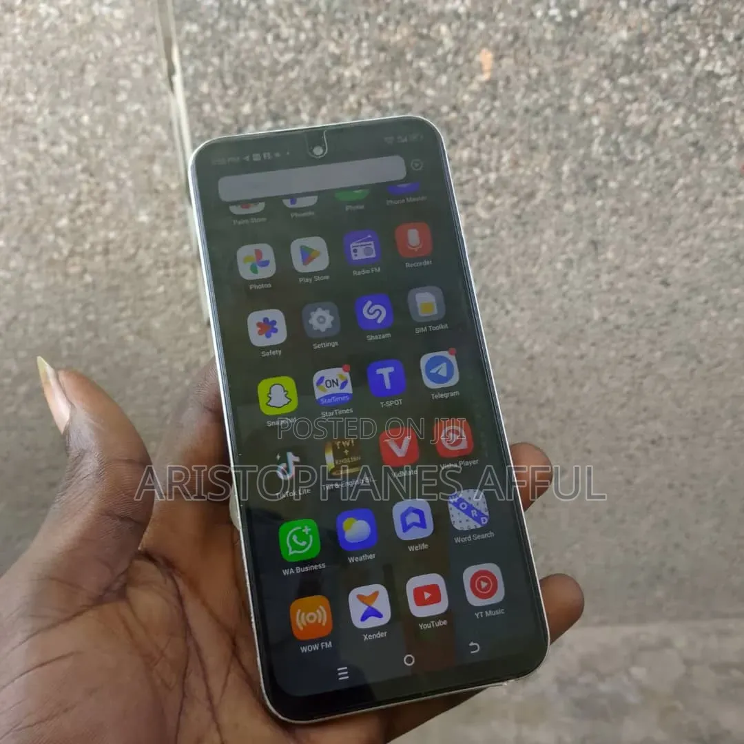 Tecno Spark 30C 128 GB White
