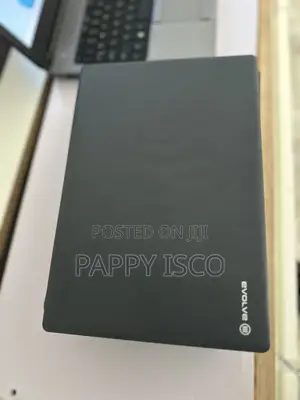 Laptop 4GB Intel SSD 60GB