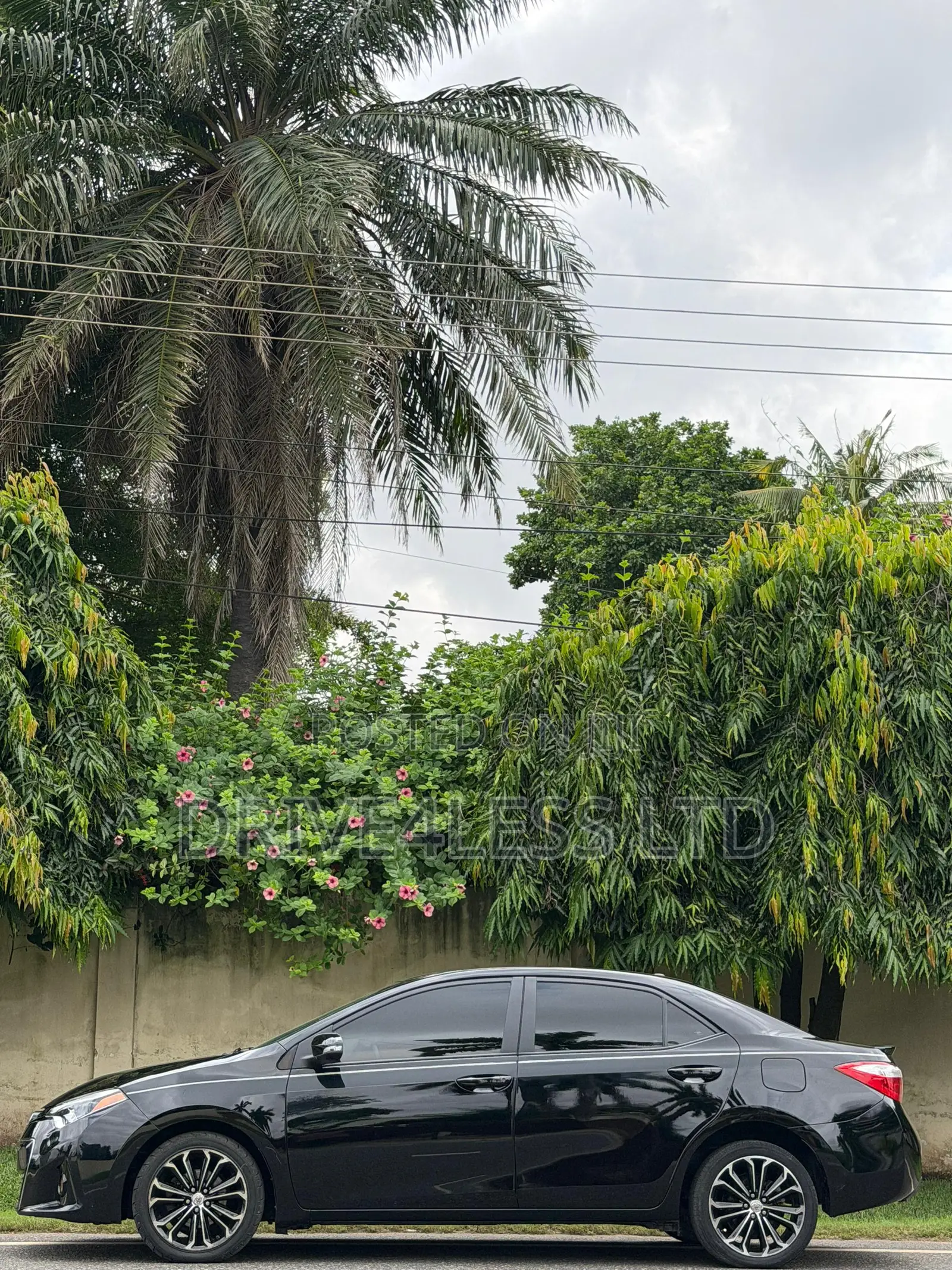 Toyota Corolla 2015 Black