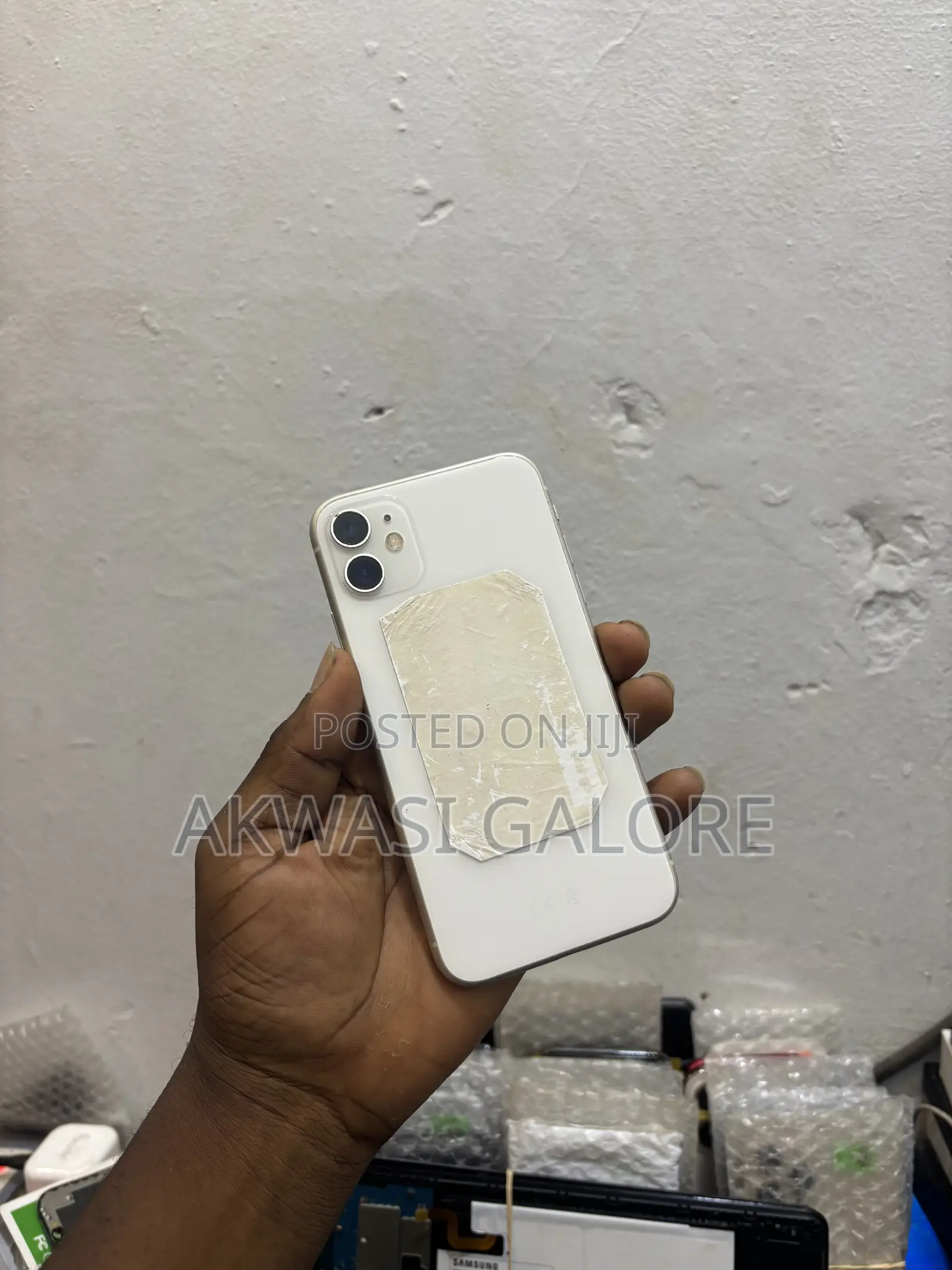 Apple iPhone 11 64 GB White