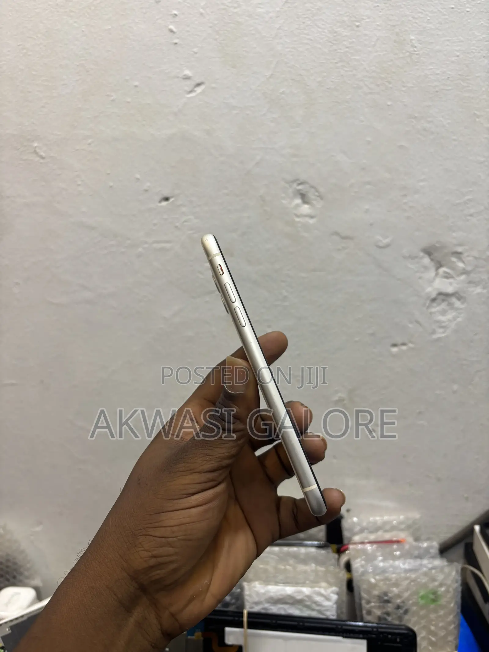 Apple iPhone 11 64 GB White