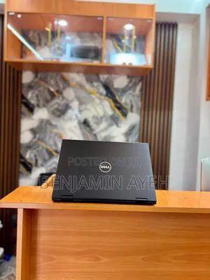 Laptop Dell Latitude 3390 2-in-1 8GB Intel Core i5 SSD 256GB