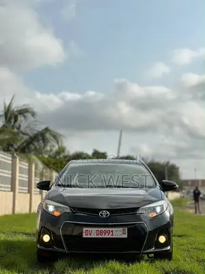 Toyota Corolla S Plus 4dr Sedan (1.8L 4cyl CVT) 2016 Black