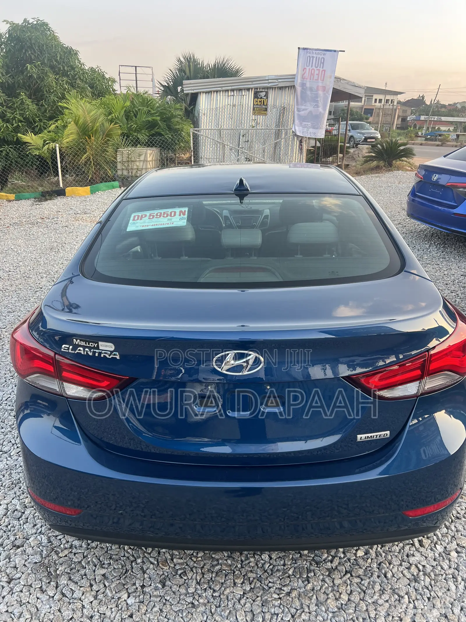 Hyundai Elantra Limited Sedan FWD (1.8L 4cyl 6A) 2016 Blue