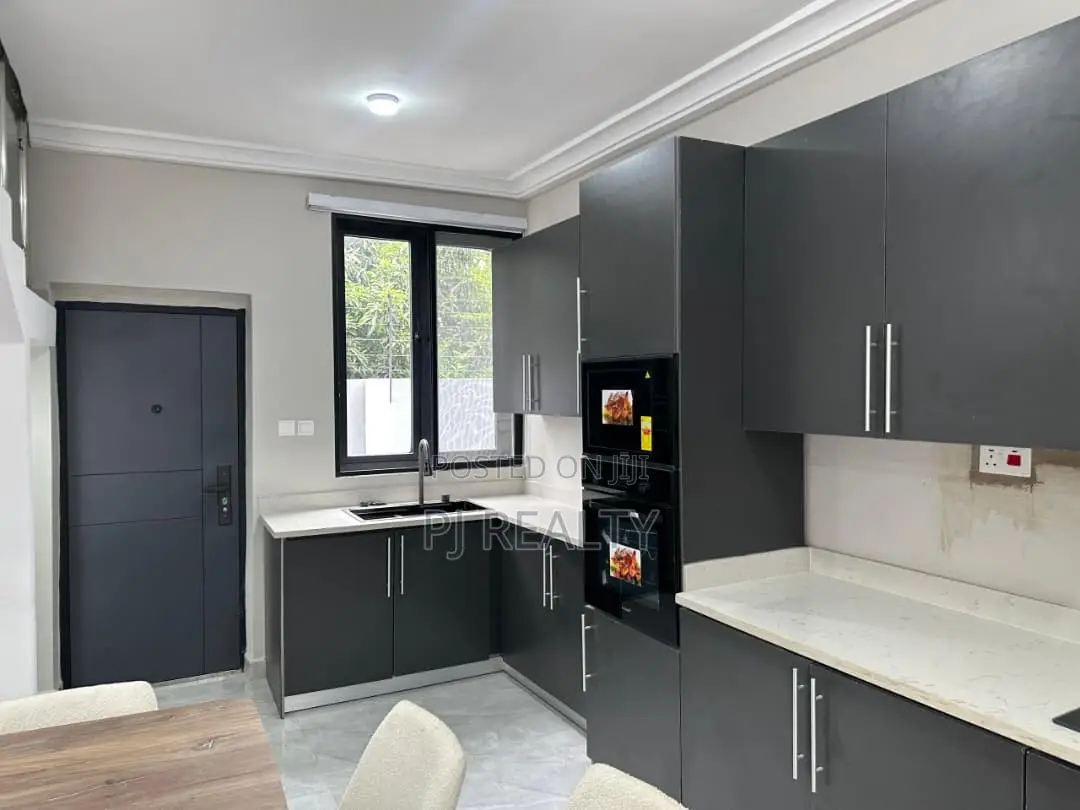 4bdrm House in Labone for rent