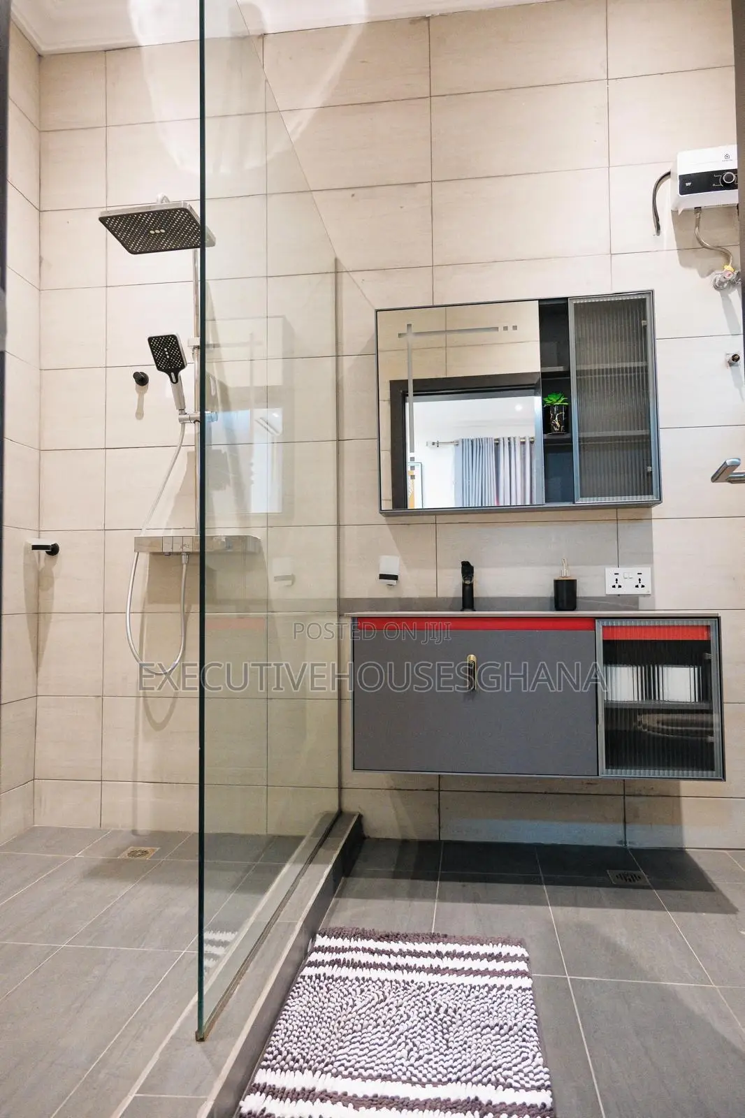 Furnished 3bdrm House in Tema Metropolitan for sale