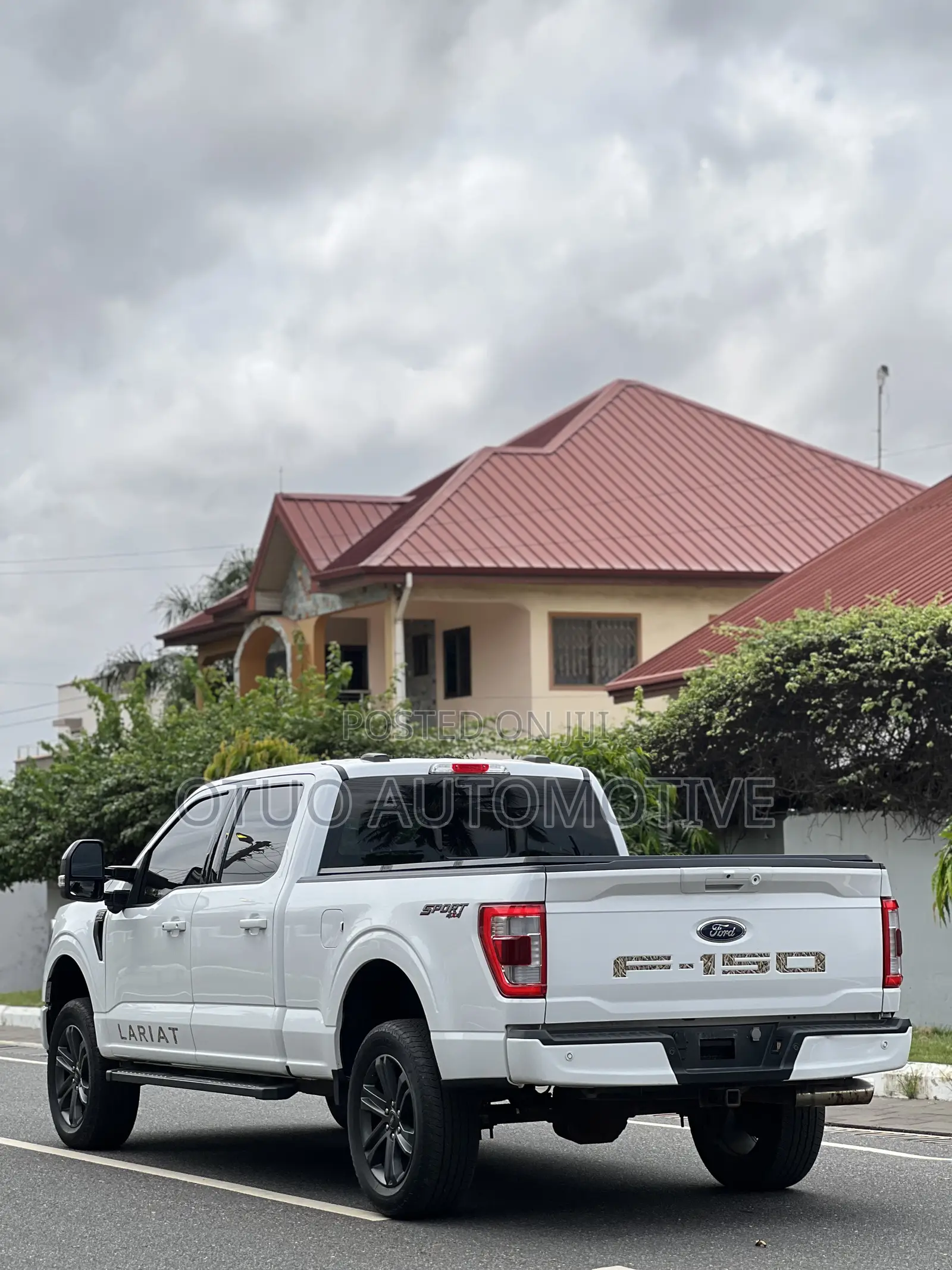 Ford F-150 LARIAT 2023 White