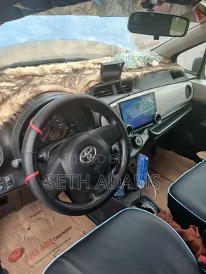 Toyota Vitz 2014 Blue