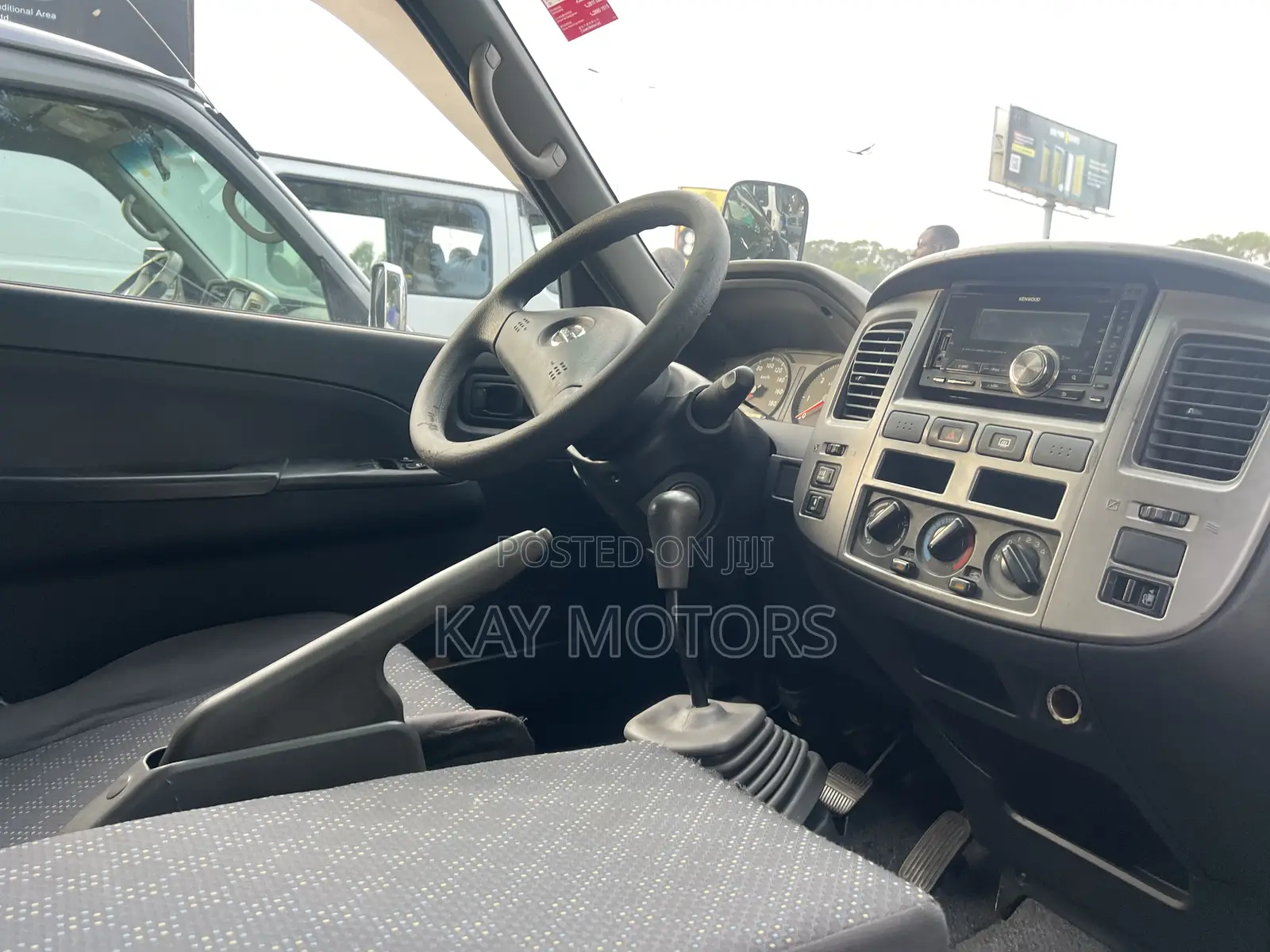 Nissan Caravan (Urvan) 2009 Grey