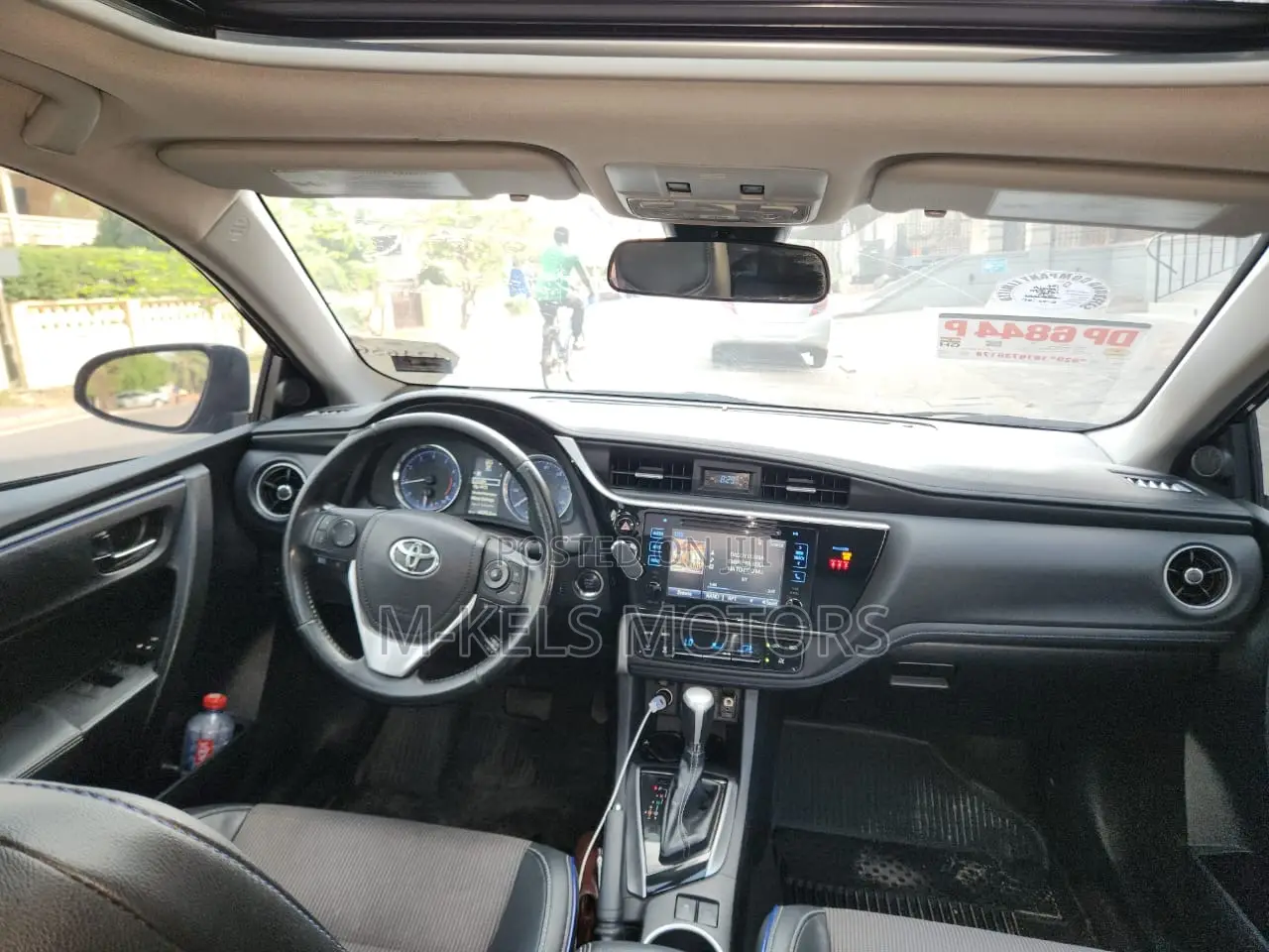 Toyota Corolla SE (1.8L 4cyl 2A) 2019 Gray