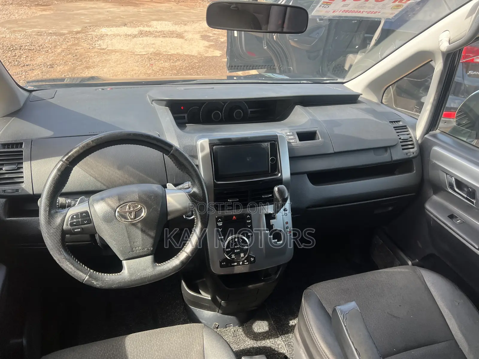 Toyota Voxy 2011 Black