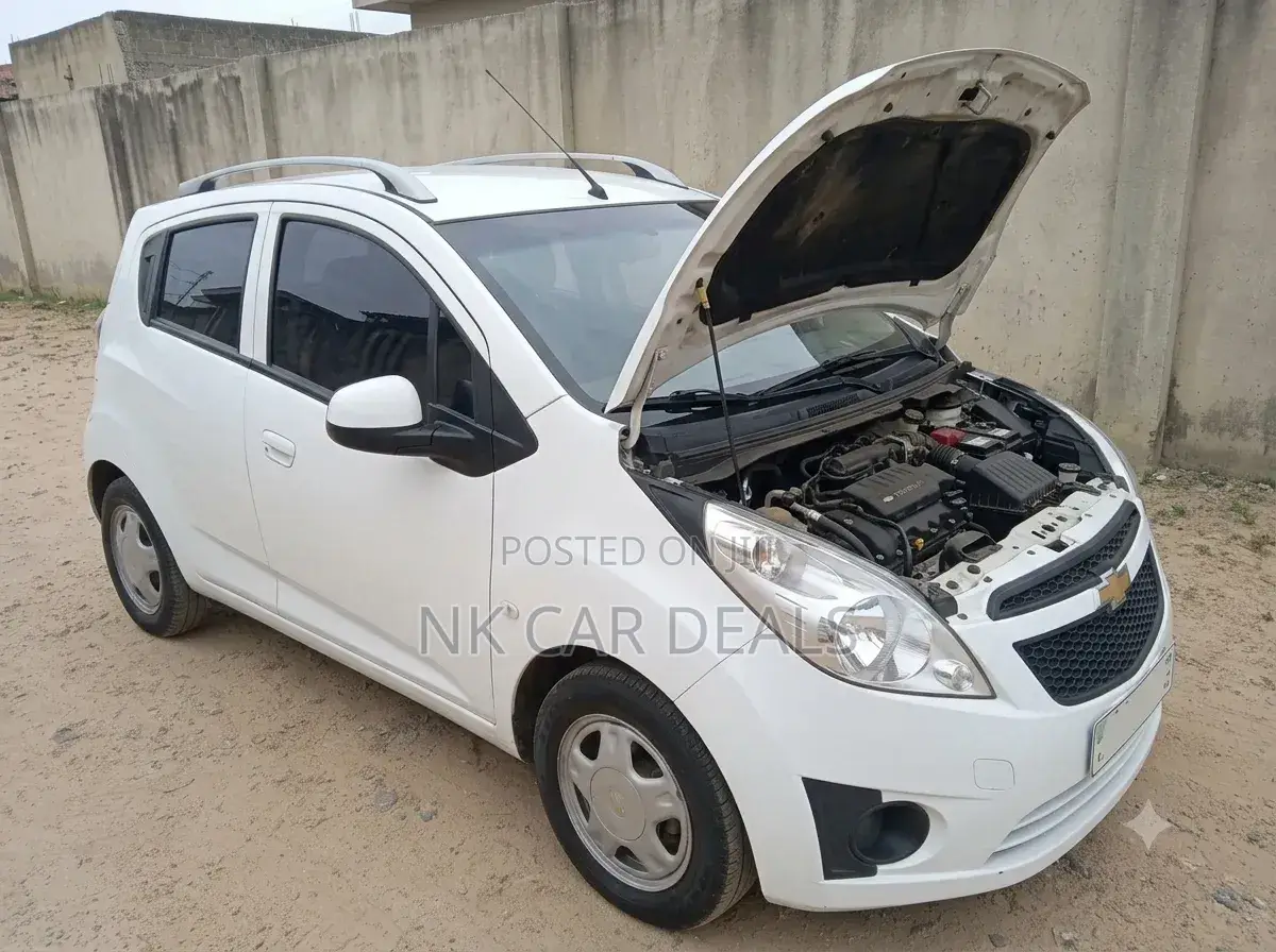 Chevrolet Spark 2015 White