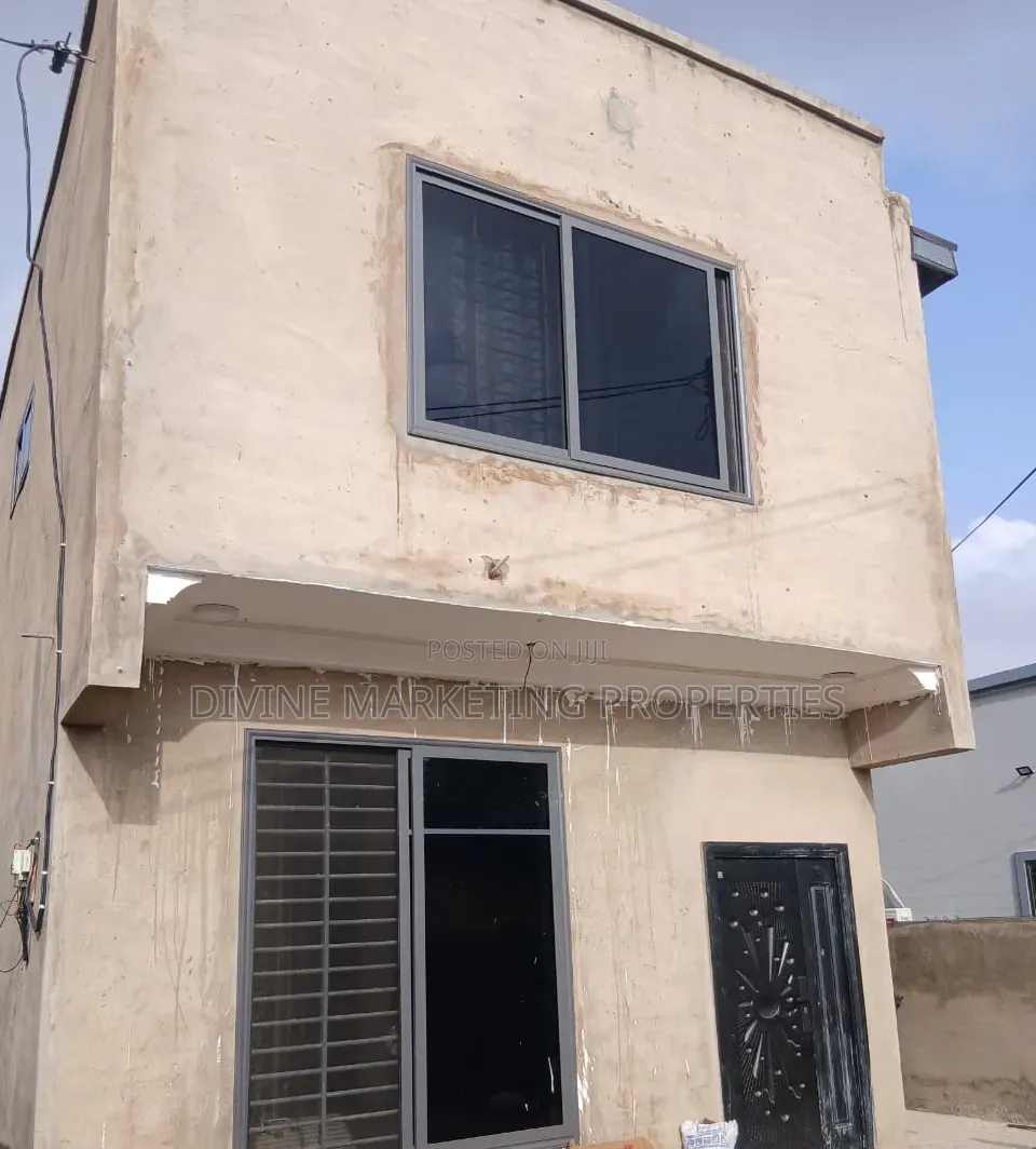 4bdrm House in Academic University, ECOMOG for sale
