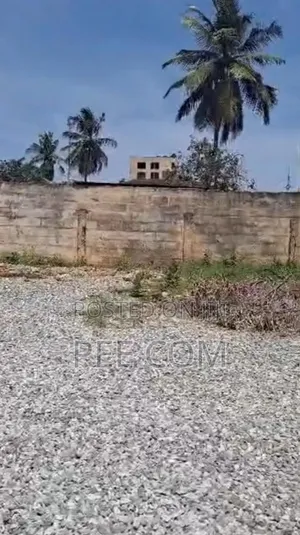Hot Sales a 0.19 Acre Land for Sale (768.903 Square Metres) Kokomlem