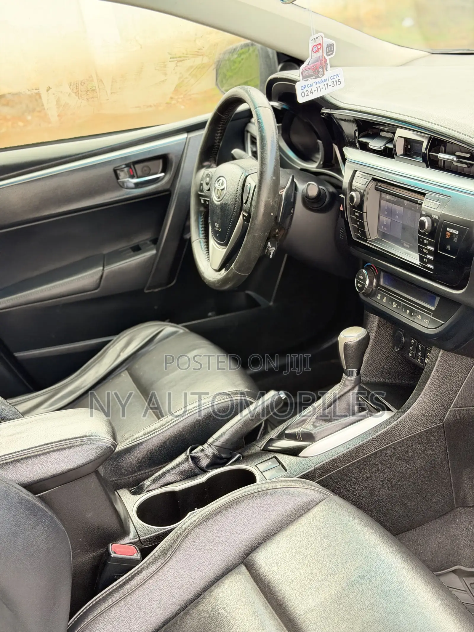 Toyota Corolla 2015 Black