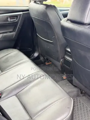Toyota Corolla 2015 Black
