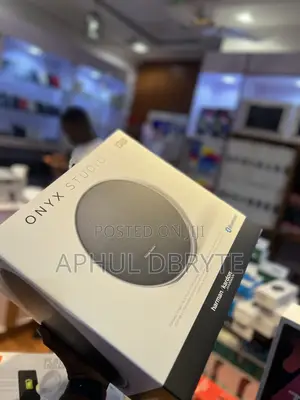 Onyx Studio 9