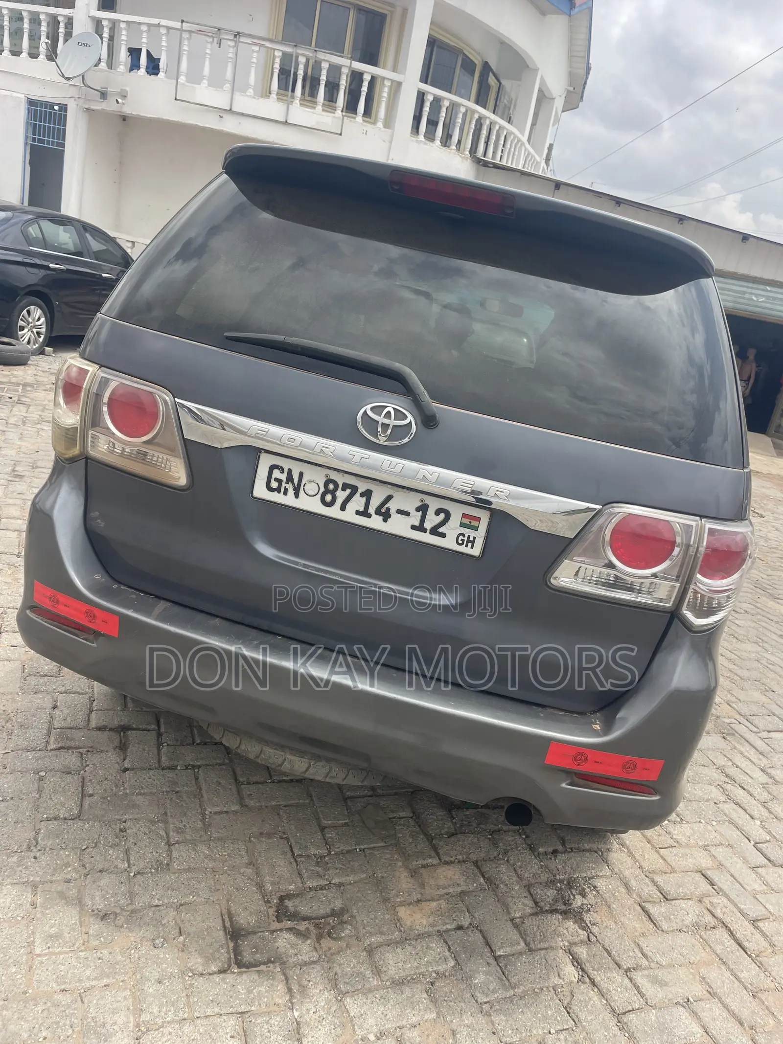 Toyota Fortuner 2012